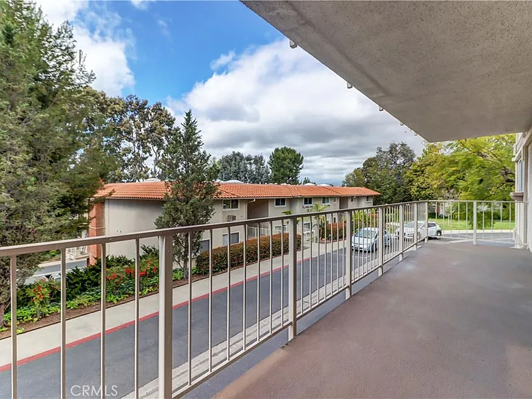 661 Avenida Sevilla #B — Photo 34
