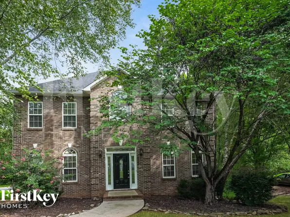 6590 Lake Dale Way, Clemmons, NC 27012