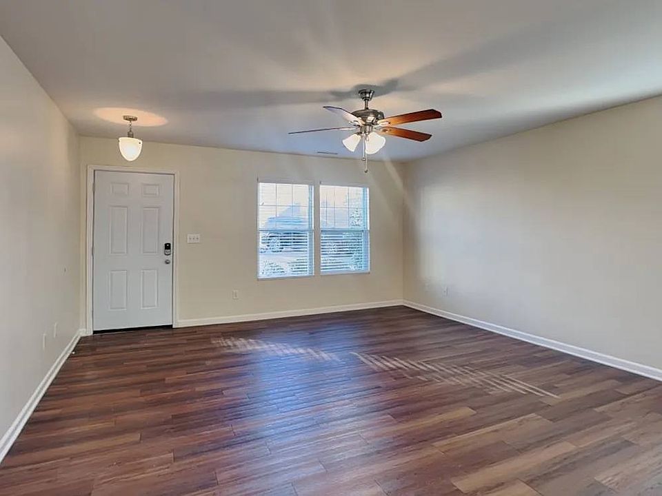 1st image of 222 Aershire Ct