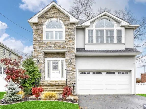 160 Palisade Ave, Emerson, NJ 07630