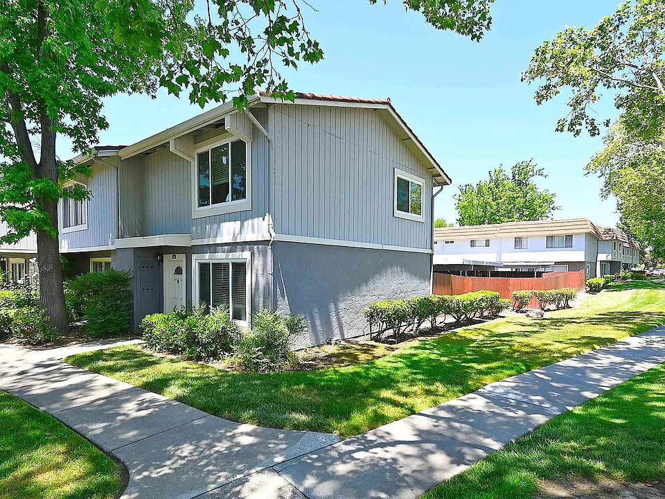 4408 Comanche Way