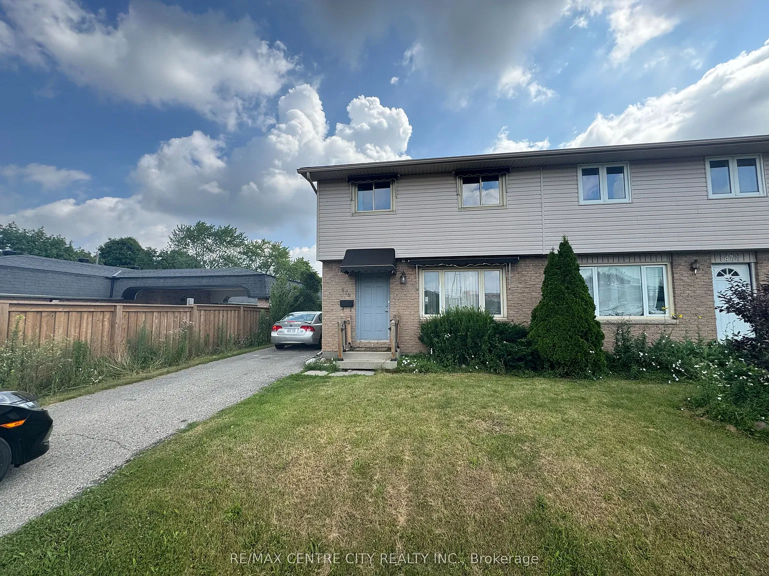 3 bed, $2,299 — Photo 1