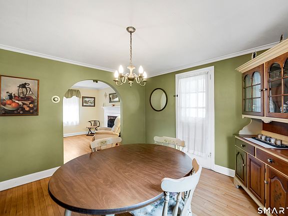 4th image of 44 Stillman Road