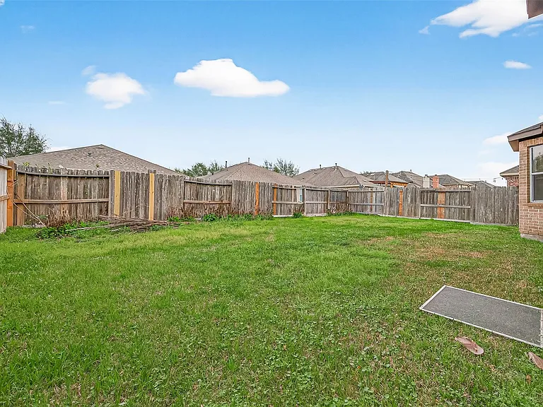 24526 Avellino Ct — Photo 50