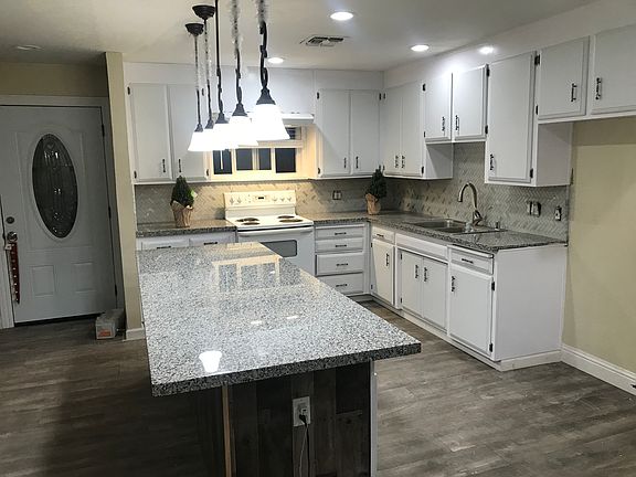 5th image of 1507 N Tracy Blvd