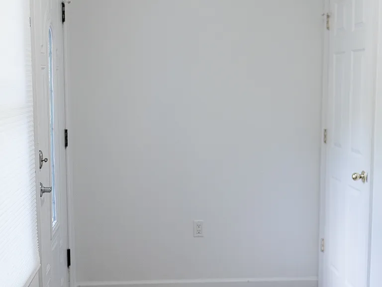 825 Cove Point Rd — Photo 18