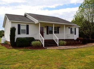 36 Parish Rd, Warsaw, VA 22572