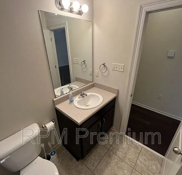 8614 Forestwood Ave — Photo 32