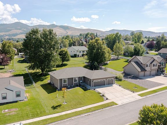2nd image of 6734 Kelsey Ct