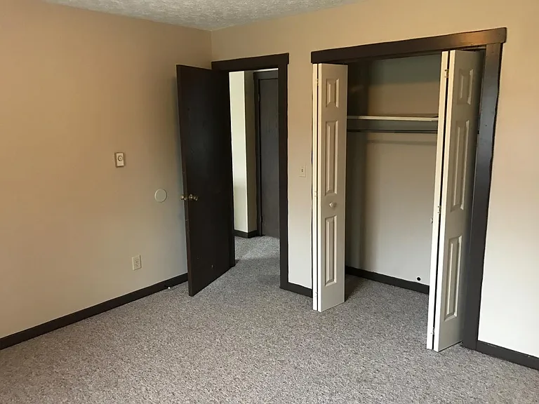 908 Skyside Dr — Photo 9