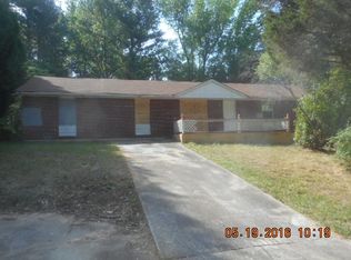 125 Royce Dr, Jonesboro, GA