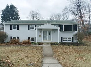 29 Joanne Dr, Holyoke, MA 01040