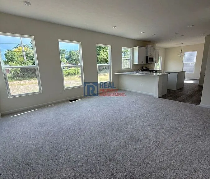 3072 Simpson Ct — Photo 6
