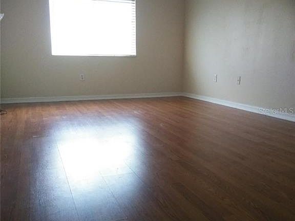 3rd image of 27825 Breakers Dr