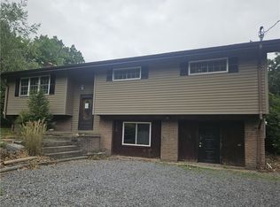 1957 Oneida Valley Rd, Karns City, PA 16041