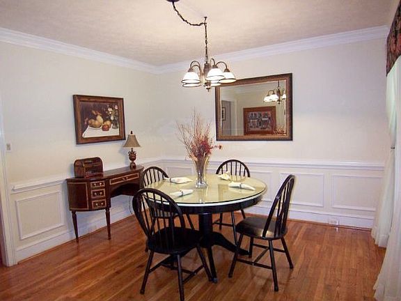 4th image of 3639 Hermitage Dr