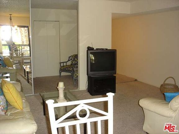 3rd image of 5300 E Waverly Dr APT B8