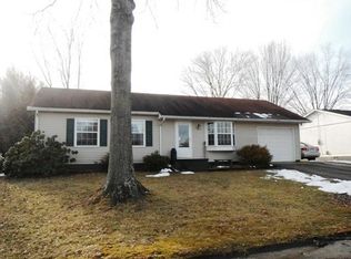 39 Red Oak Dr, Culloden, WV 25510