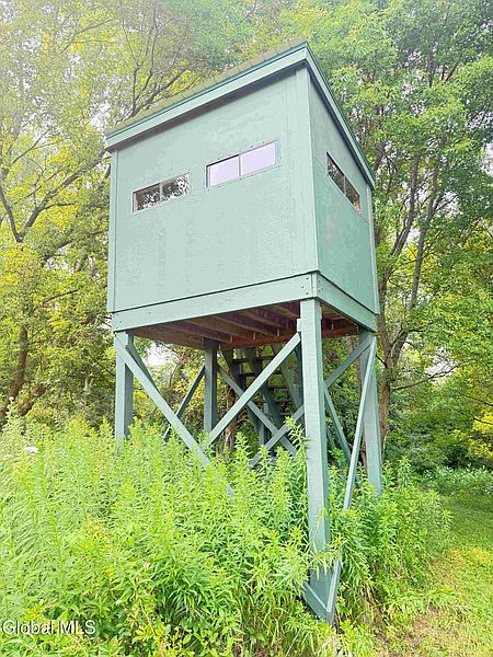 5th image of 202 Eagle Bridge Road