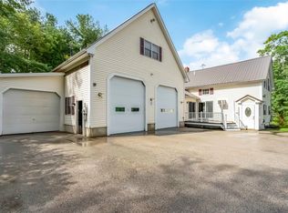 8 Francis Ave, Hooksett, NH 03106