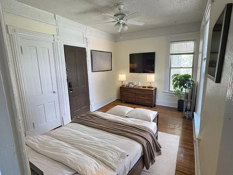 501 N Weber St #3 — Photo 6