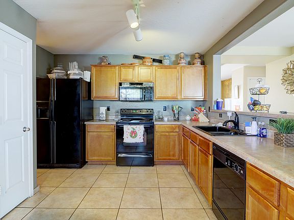 3rd image of 3427 S 80th Ave