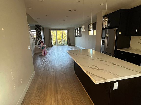 5th image of 4325 Mono Vista St