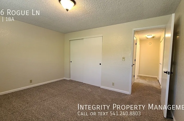 106 Rogue Ln — Photo 11