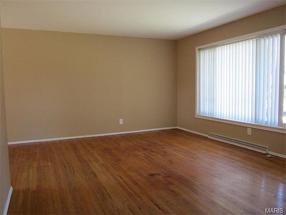 2nd image of 7216 Cheshire Ln