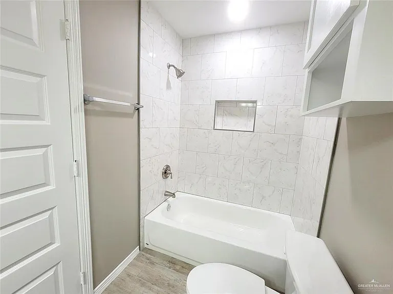 3808 Las Vistas Ln #1 — Photo 17