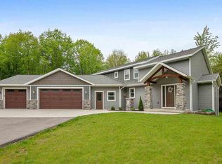 3998 Liegeois Rd, Oconto, WI 54153
