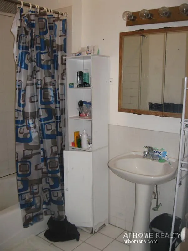 3 bed, 1.0 bath, $3,400 — Photo 3