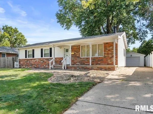 8 Foresters Ln, Springfield, IL 62704
