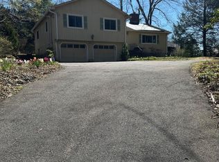 29 Boulder Brook Rd, Greenwich, CT 06830