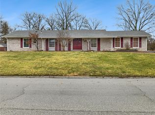 516 Randy Dr, Saint Louis, MO 63141