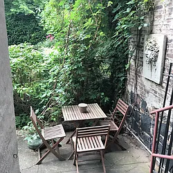 Rented by Northside Plaza Inc.