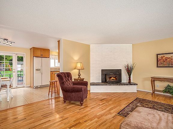 4th image of 22232 SE 304th St