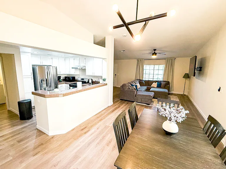 2865 Destino Ln — Photo 16