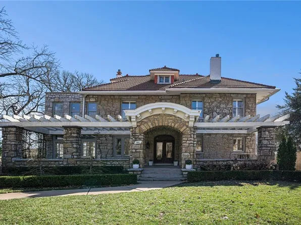 901 W 38th St, Kansas City, MO 64111