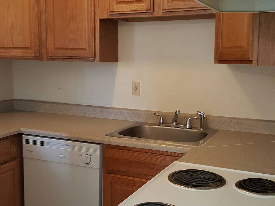 1st image of 706 37th Ave APT 2