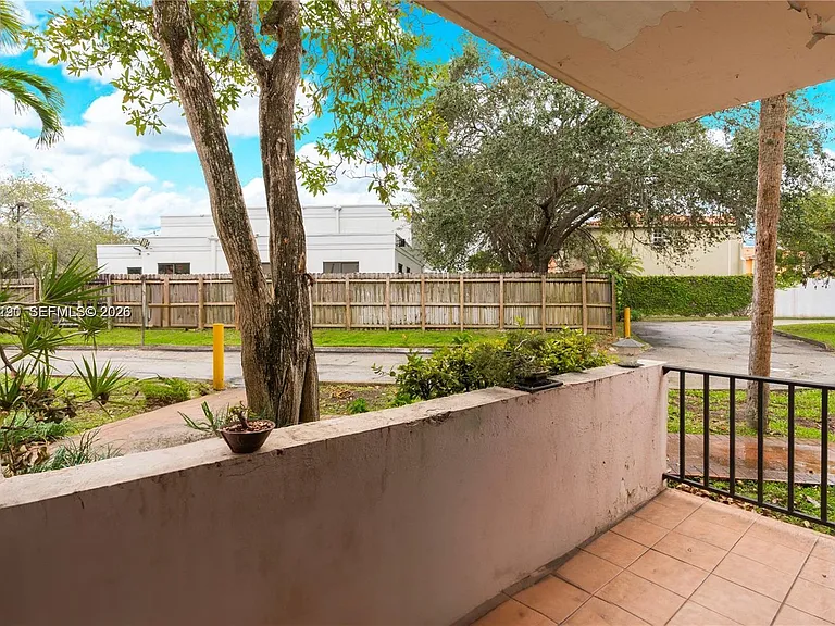 9490 SW 77th Ave #N1 — Photo 17
