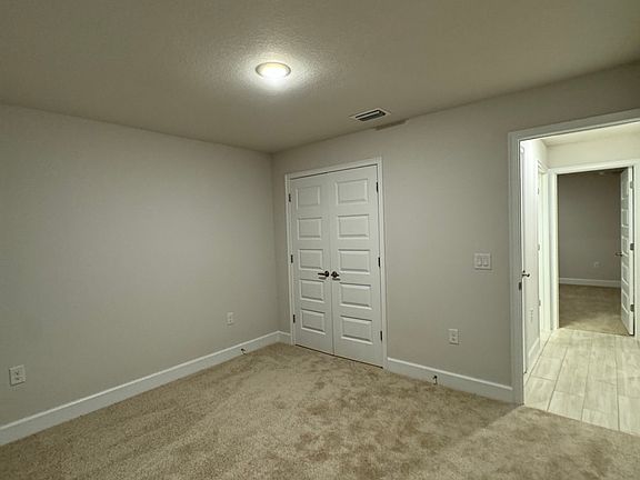 5th image of 513 Windermere Dr #2