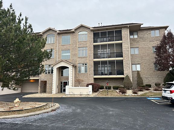 3rd image of 18630 Pine Lake Dr APT 2A