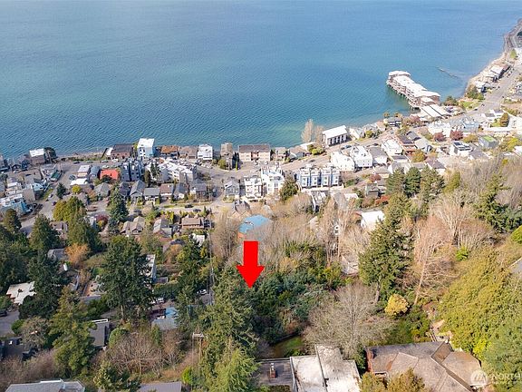 4th image of 38 XX Boyd Place SW