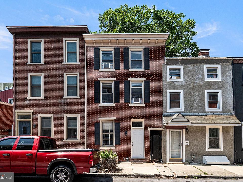 1st image of 133 E Miner St
