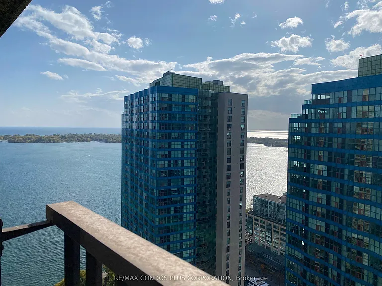 55 Harbour Sq #3517 — Photo 23