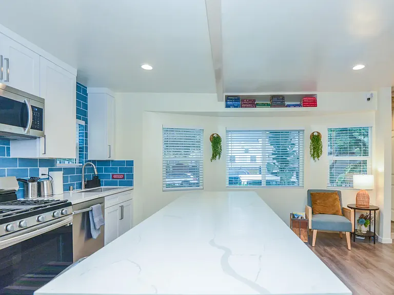 5608 Fernwood Ave #A5 — Photo 8