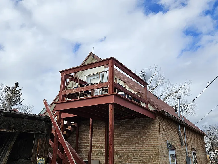 410 Smith Ave — Photo 2
