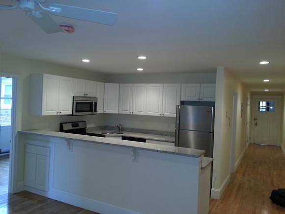 1st image of 318 Saint Paul St APT 6