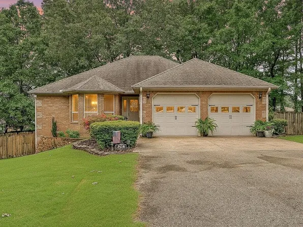 2800 Wildrose Cv, Paragould, AR 72450